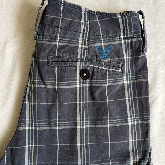 American Eagle Mens Shorts Classic Length Casual Size 30 Blue Plaid - Picture 7 of 9